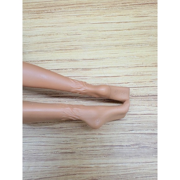 Monster High Doll Clawdeen Wolf Doll Pink Dress - Picture 6 of 10